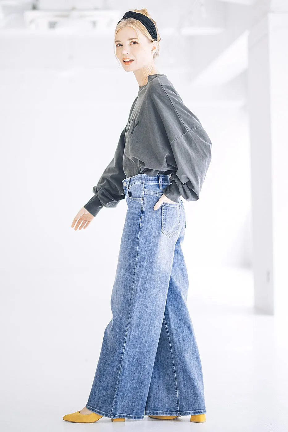 INDIMARK 【Indiknit】 ニューワイドデニム ブリーチ