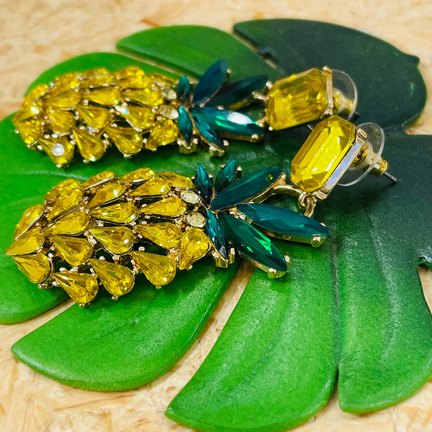 パイナップルビジューピアス