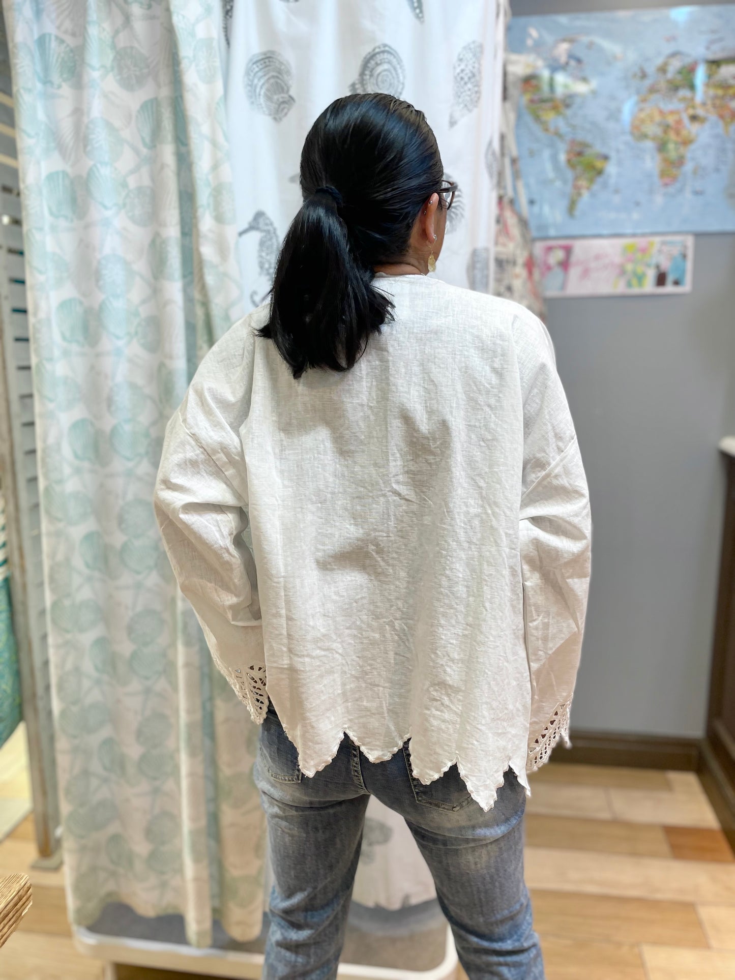 BAD カットワークレースカーディガン