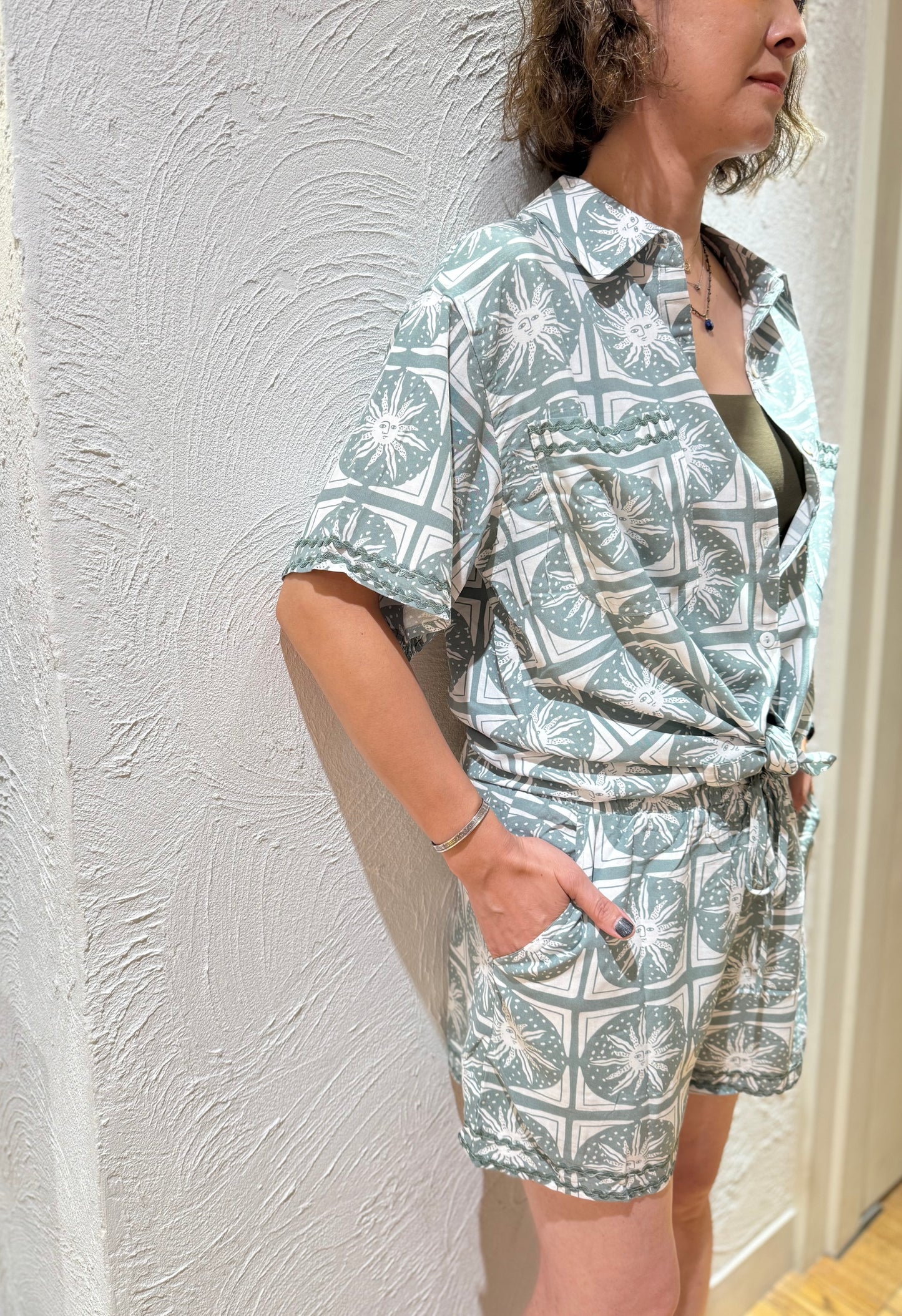 サンフェイスプリント シャツ&ショートパンツ セットアップ