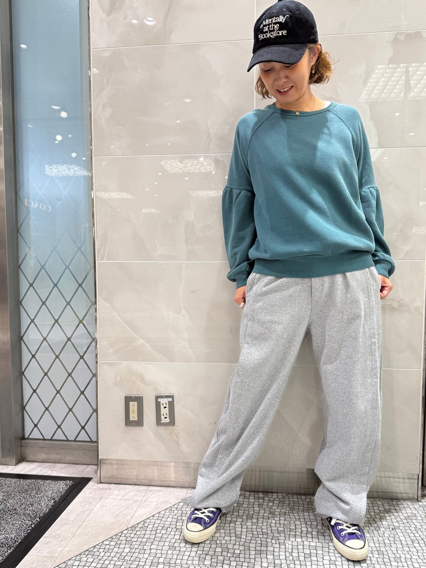 LOVE STITCH ピグメント加工 スウェットプルオーバー