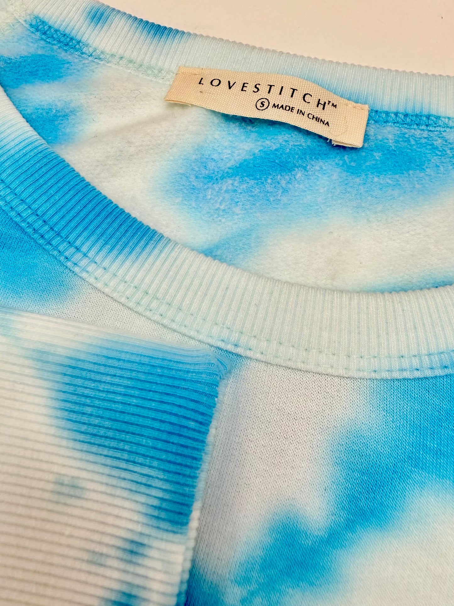 LOVE STITCH タイダイフリース プルオーバー