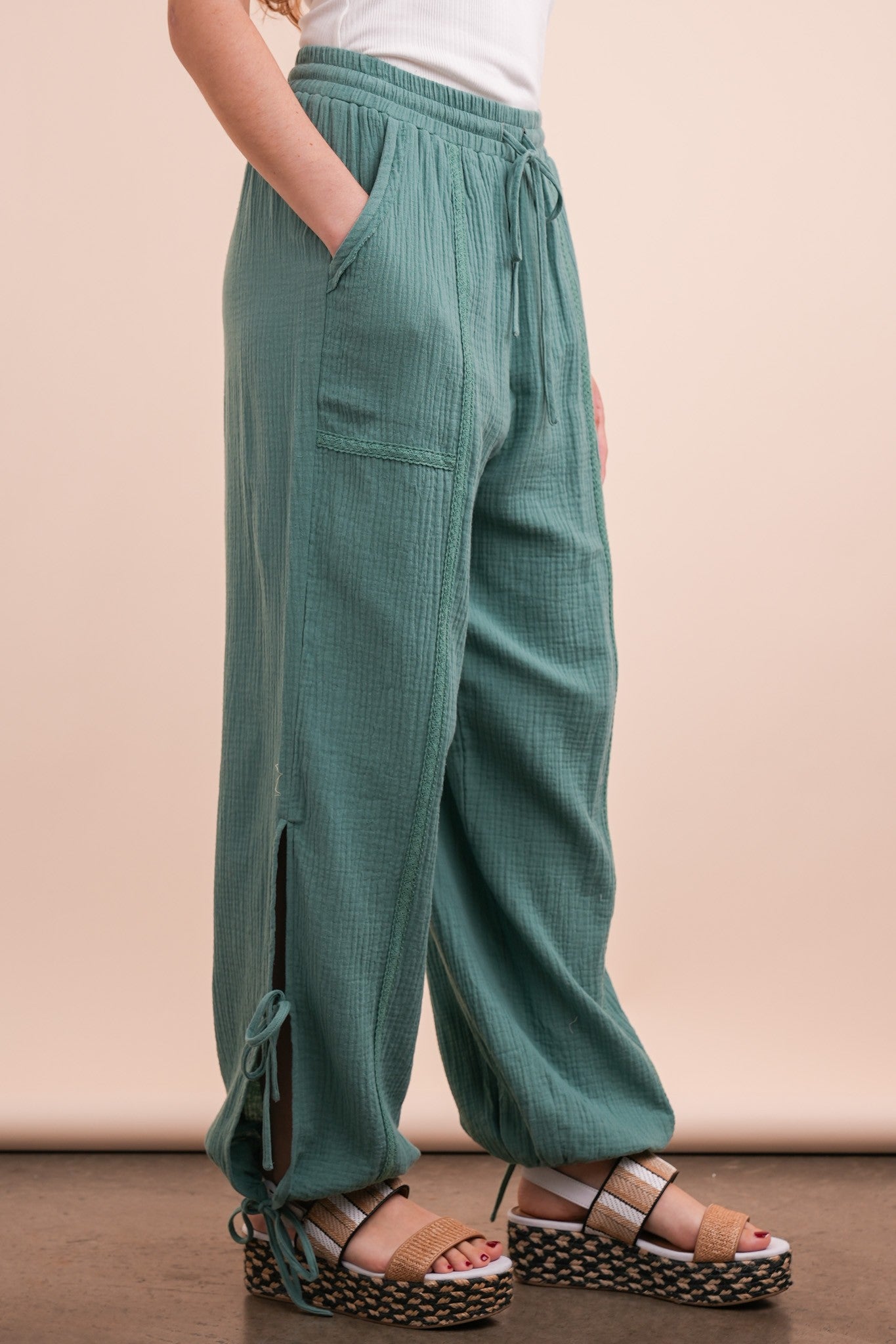 Mダブルガーゼスリットパンツ SALE 30%オフ