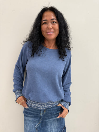 LOVE STITCH 裾シャーリングスウェットプルオーバー