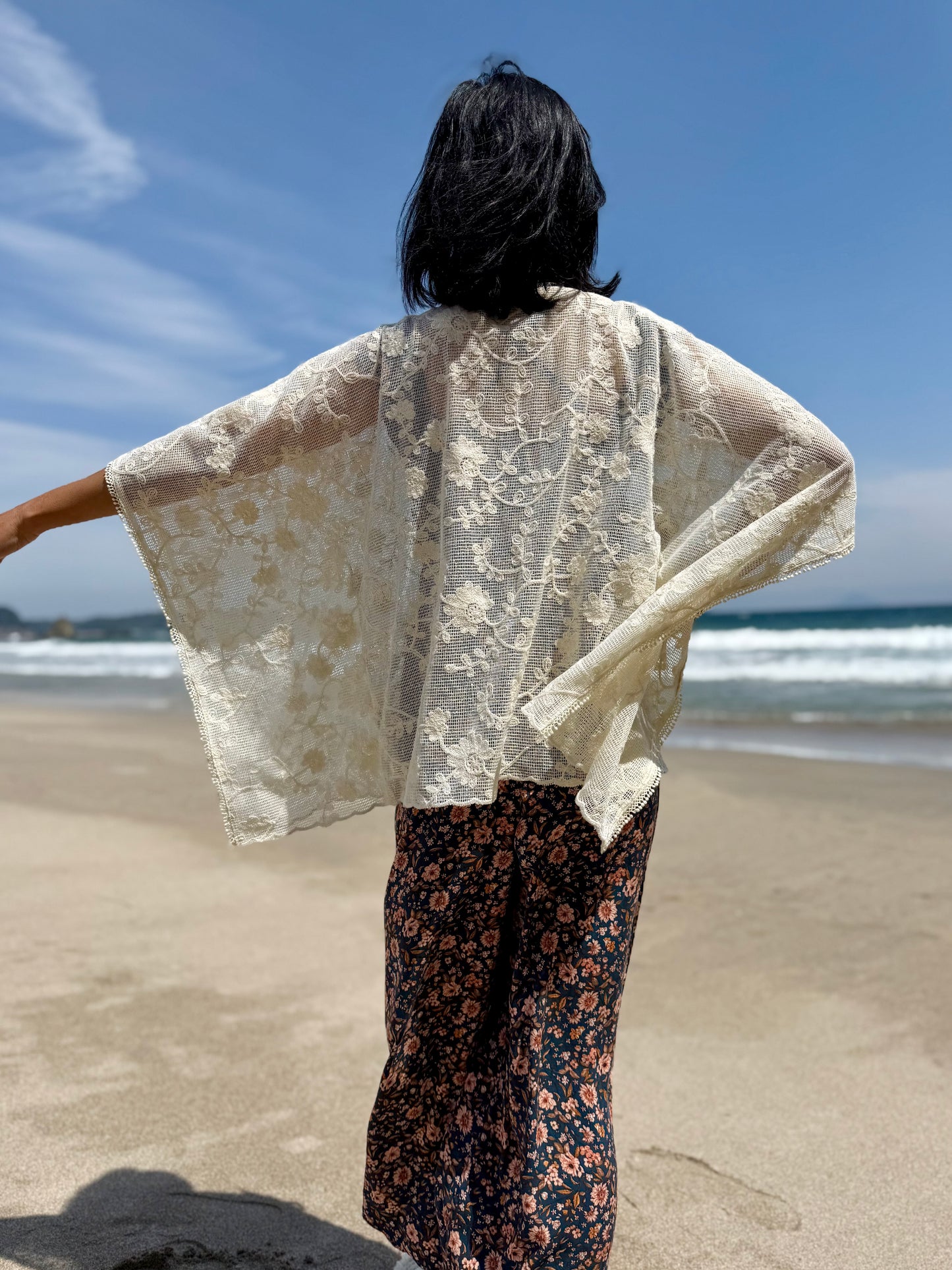 LOVESTITCH   レースシアー キモノ カバーアップ