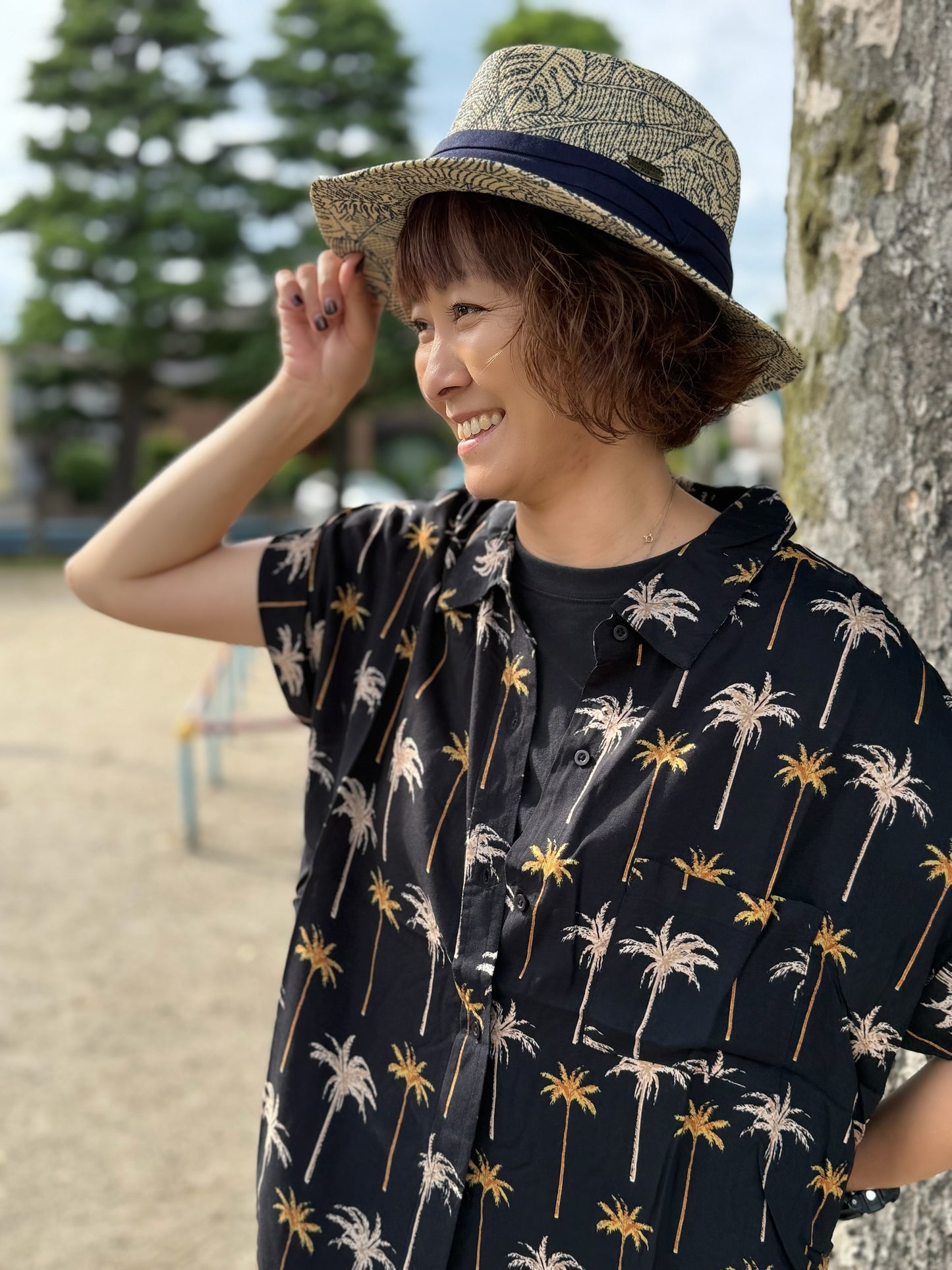 SunNSand モンステラプリントハット
