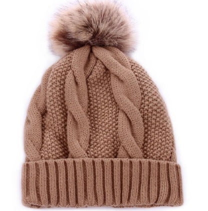インナーボアケーブルニット帽 ポンポン付き