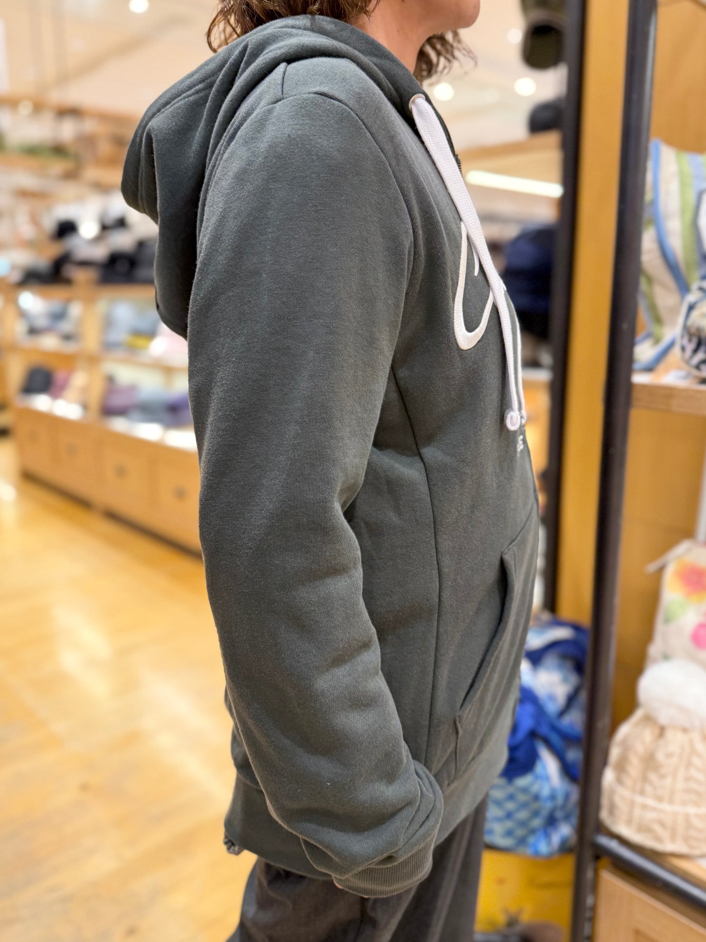 カリフォルニア刺繍 プラスサイズ ジップアップフーディー