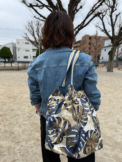SunNSand メタリックモンステラトートバッグ