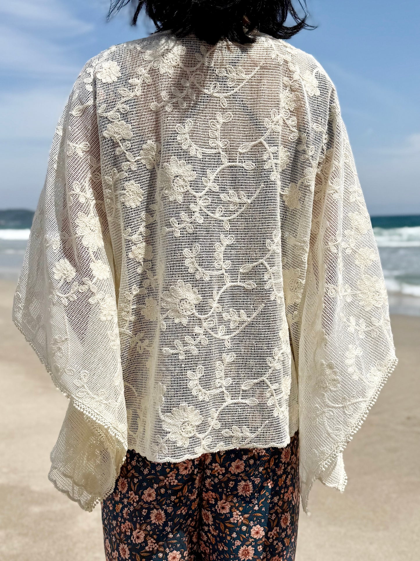 LOVESTITCH   レースシアー キモノ カバーアップ
