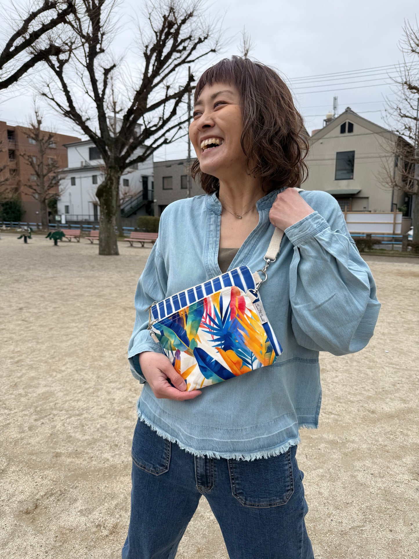 SunNSand トロピカルリーフ2ポーチポシェット