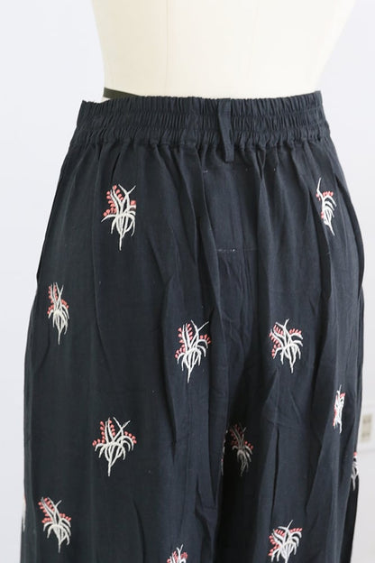 BAD 刺繍ロングパンツ