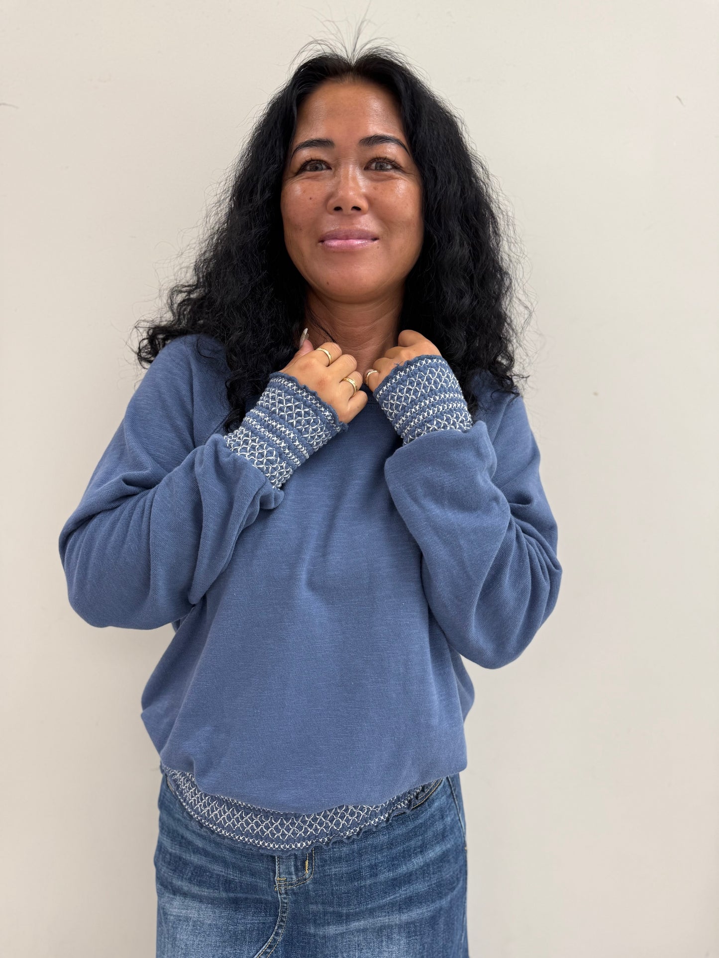 LOVE STITCH 裾シャーリングスウェットプルオーバー