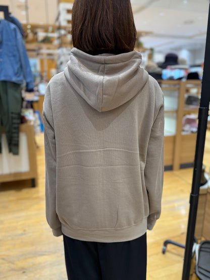 カリフォルニア刺繍 ゆったりジップアップフーディー