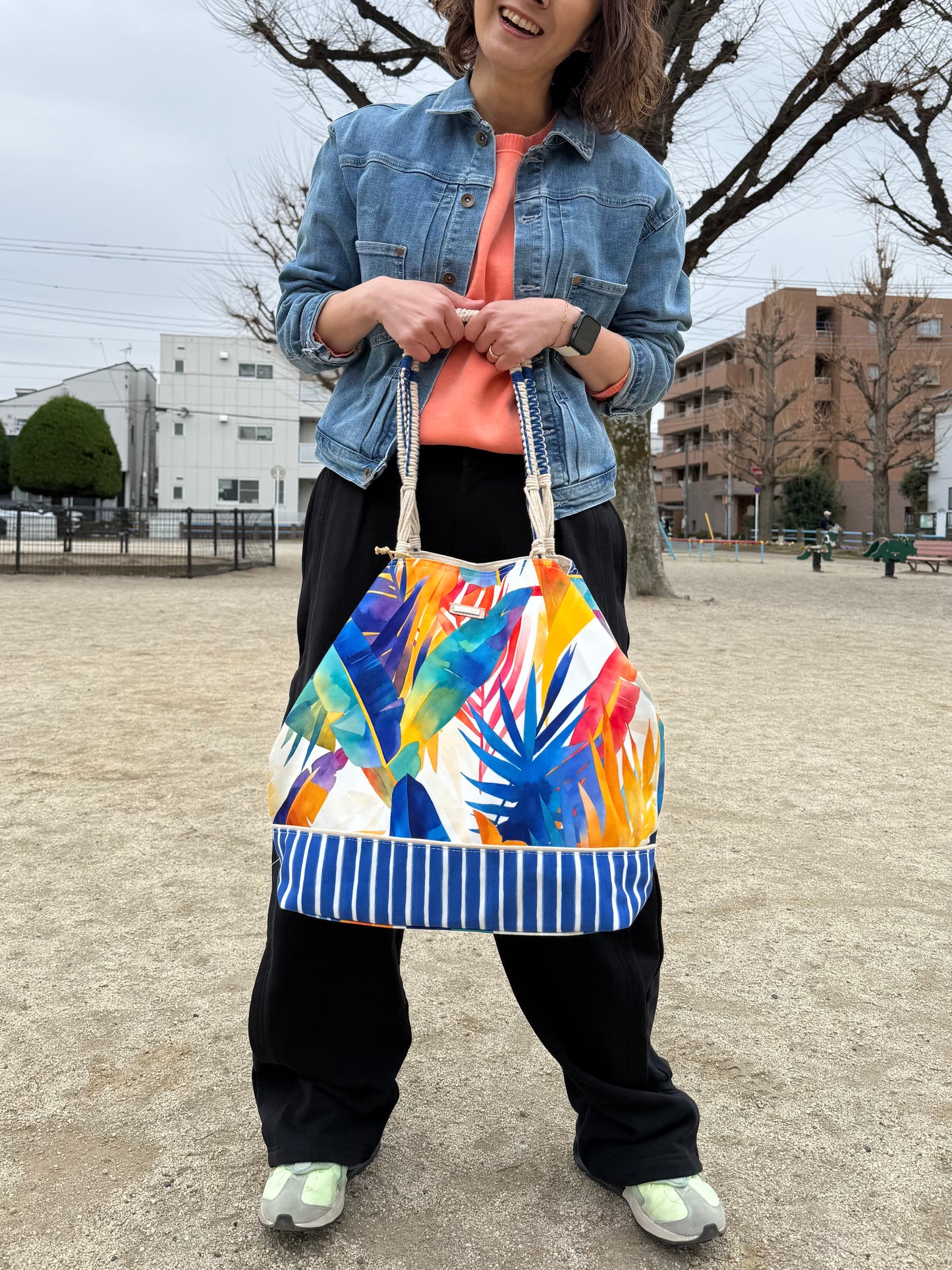 SunNSand トロピカルリーフ トートバッグ