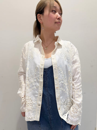 フラワー刺繍 シアーシャツ