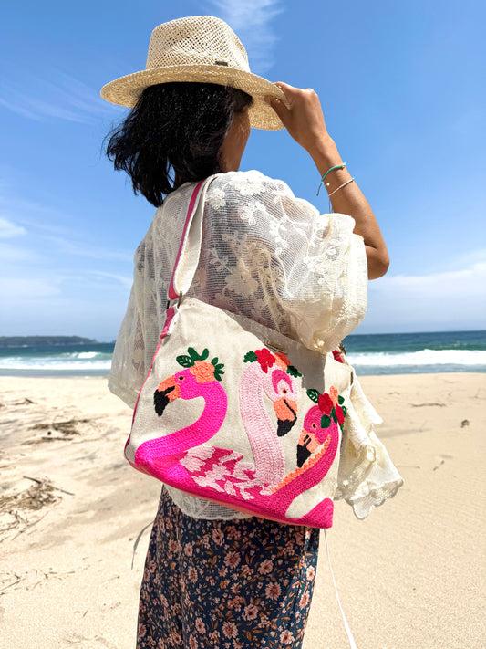 SunNSand フローラルフラミンゴショルダーバッグ