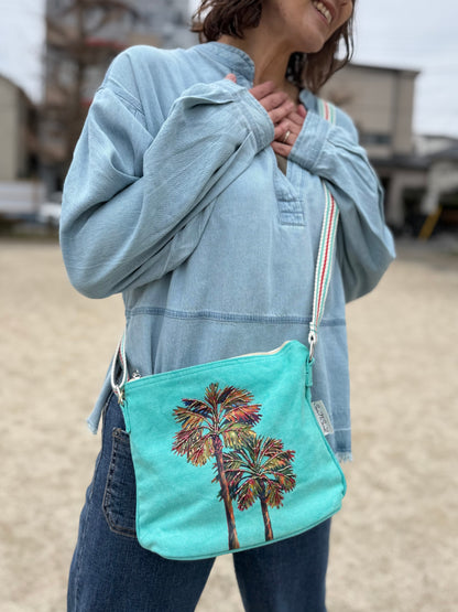 SunNSand パームツリー ショルダーバッグ（Paul Brent）