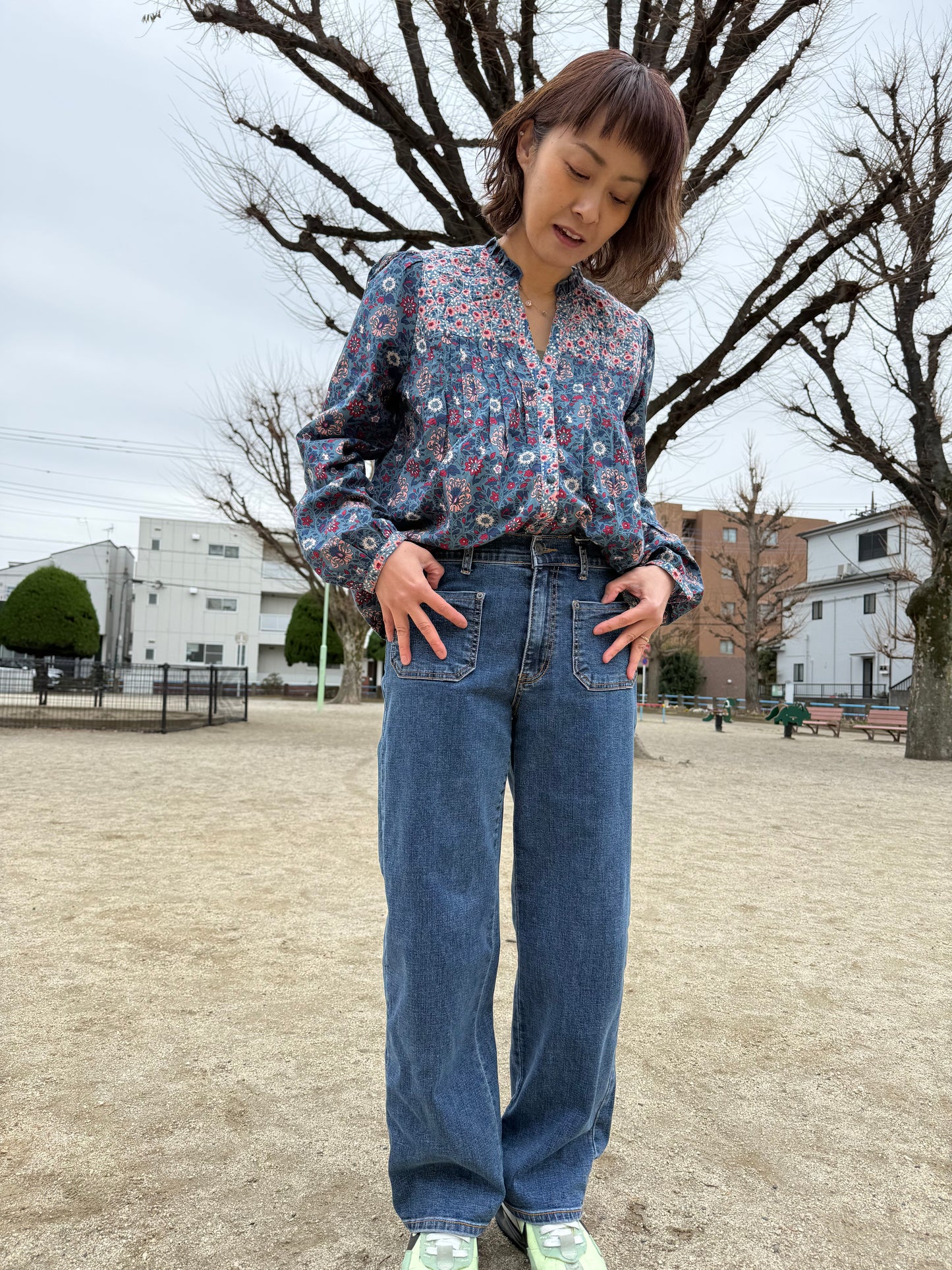 LOVESTITCH ボヘミアンフラワープリントブラウス