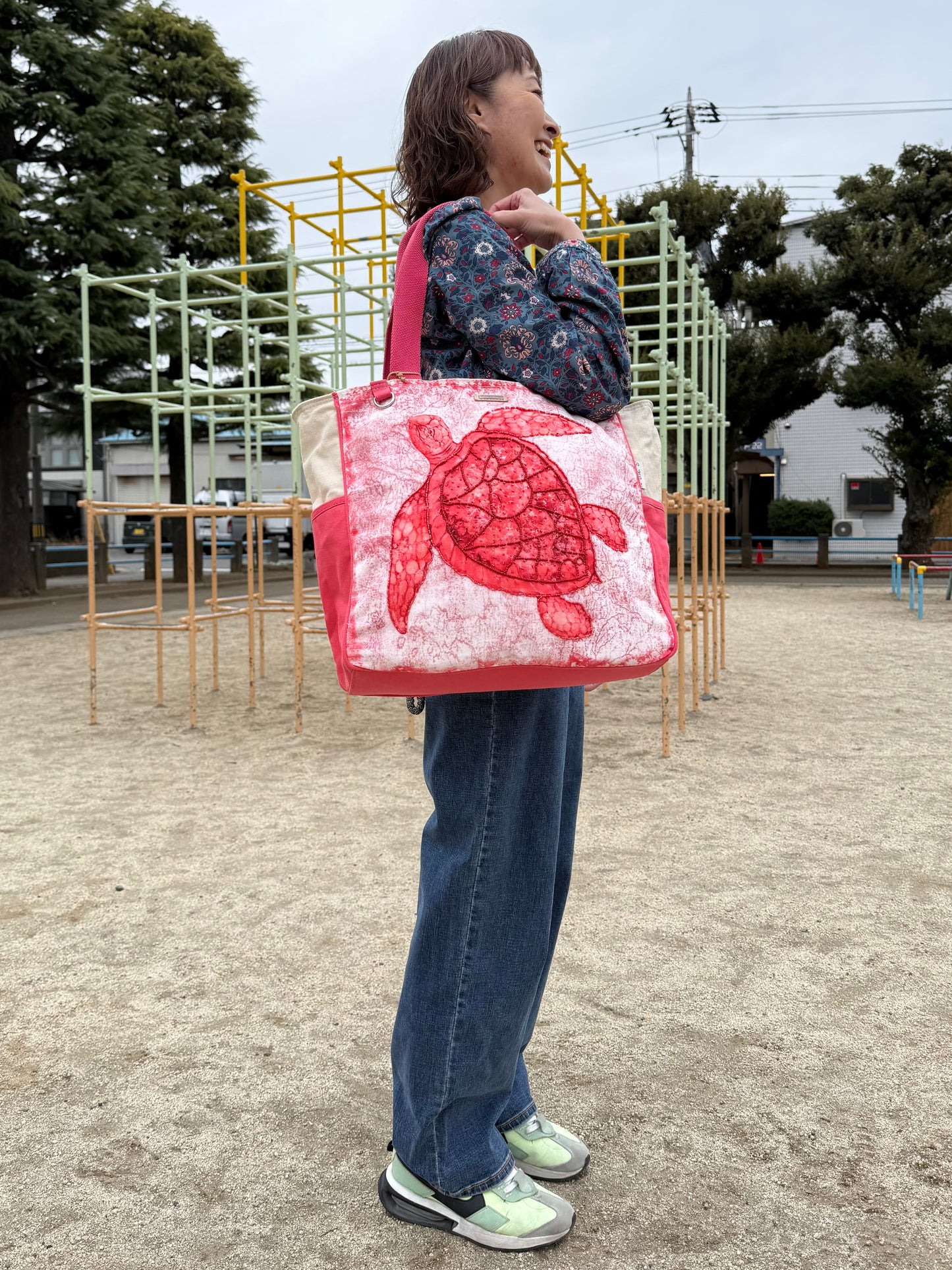 SunNSand  ウミガメ ラージトートバッグ