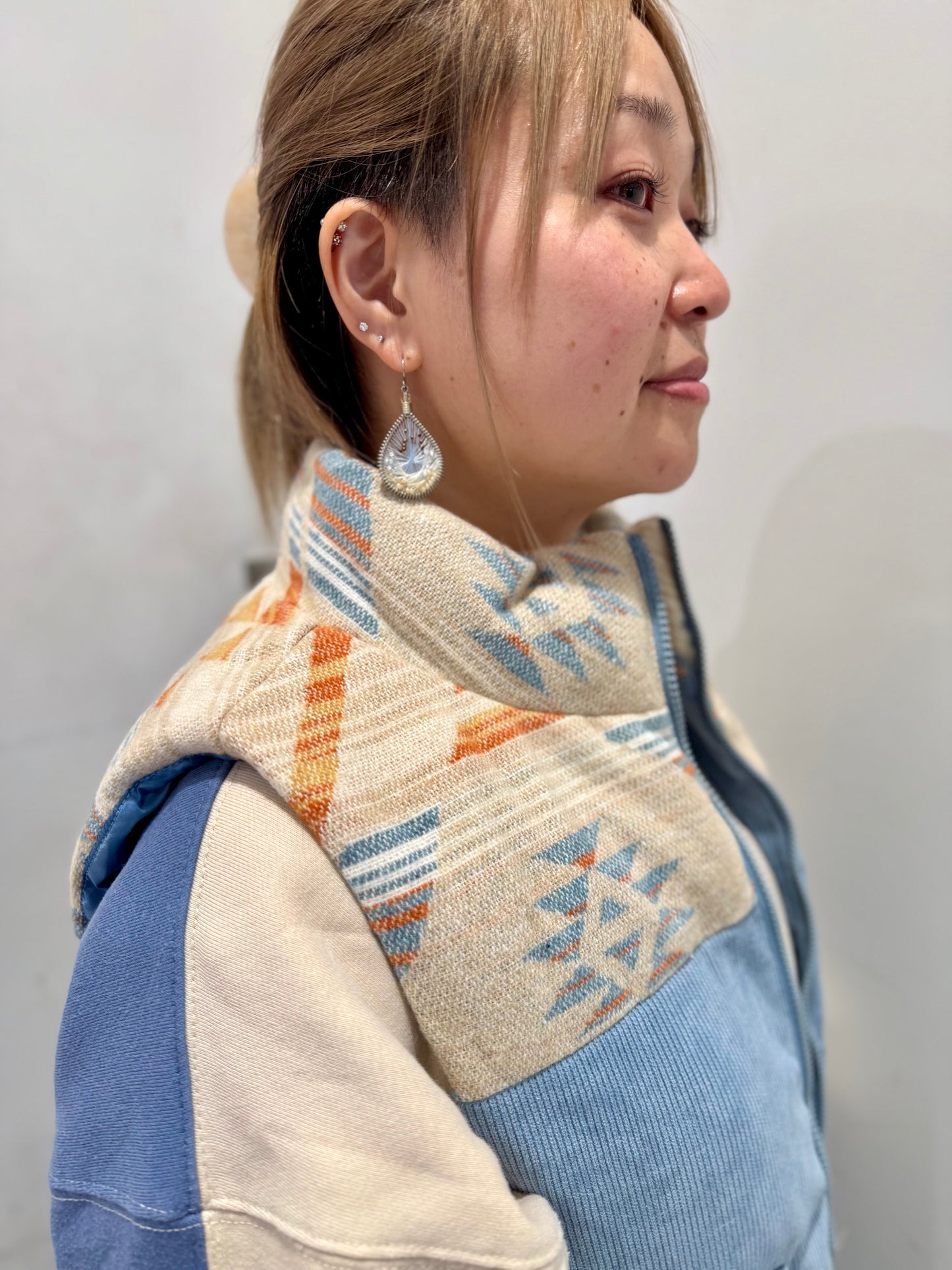 オルテガ柄 コーデュロイ ボアベスト