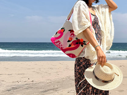 SunNSand フローラルフラミンゴショルダーバッグ