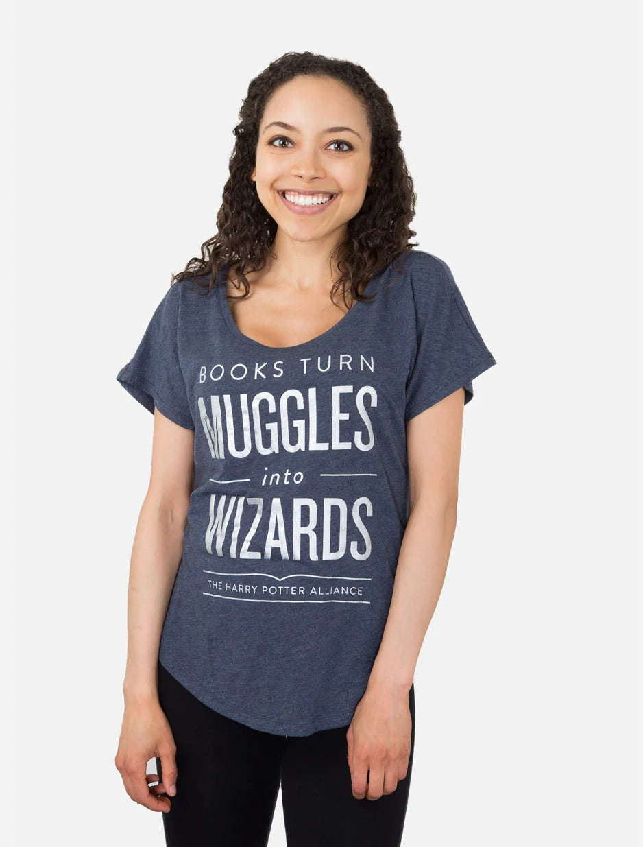 OUT OF PRINT ハリーポッター/マグル Books Turn Muggles into Wizards リラックスフィットTシャツ
