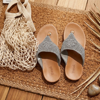 sakroots クロッシェトングサンダル グレー