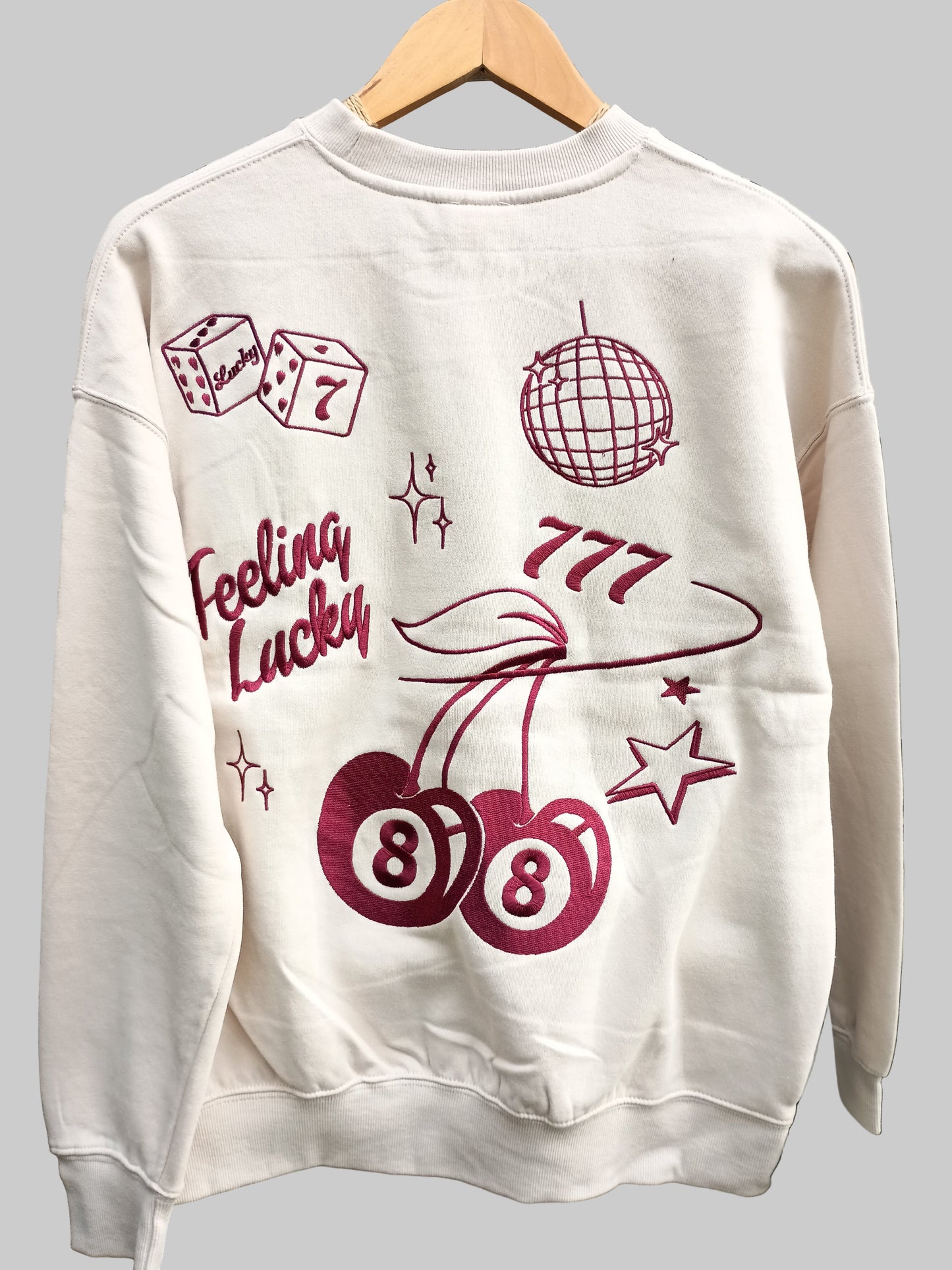 Feeling Lucky バック刺繍 チェリーモチーフ スウェット